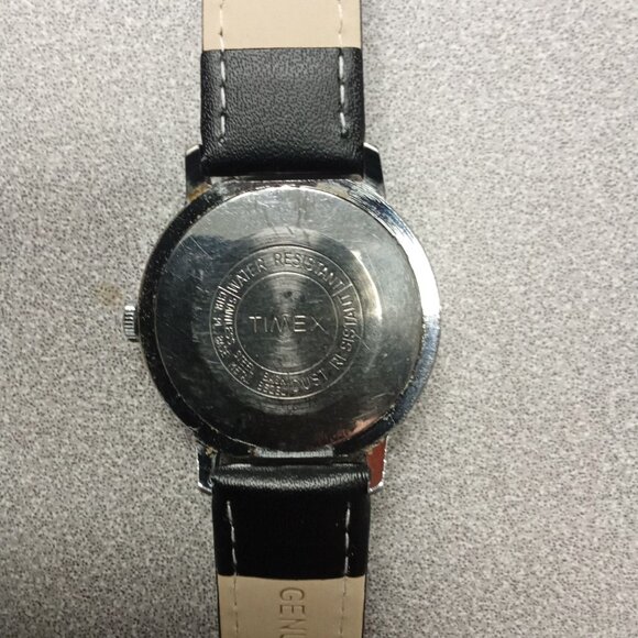 Timex Mickey Mouse Watch With Black Leather Strap & Silver Case - Picture 7 of 7